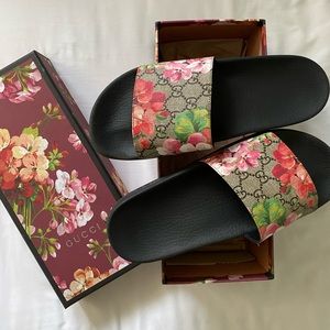 GUCCI WOMENS FLORAL SLIDES